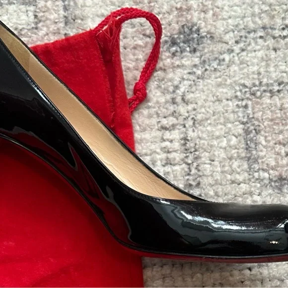 Christian Louboutin Dolly black patent pump sz 38 - Picture 4 of 11
